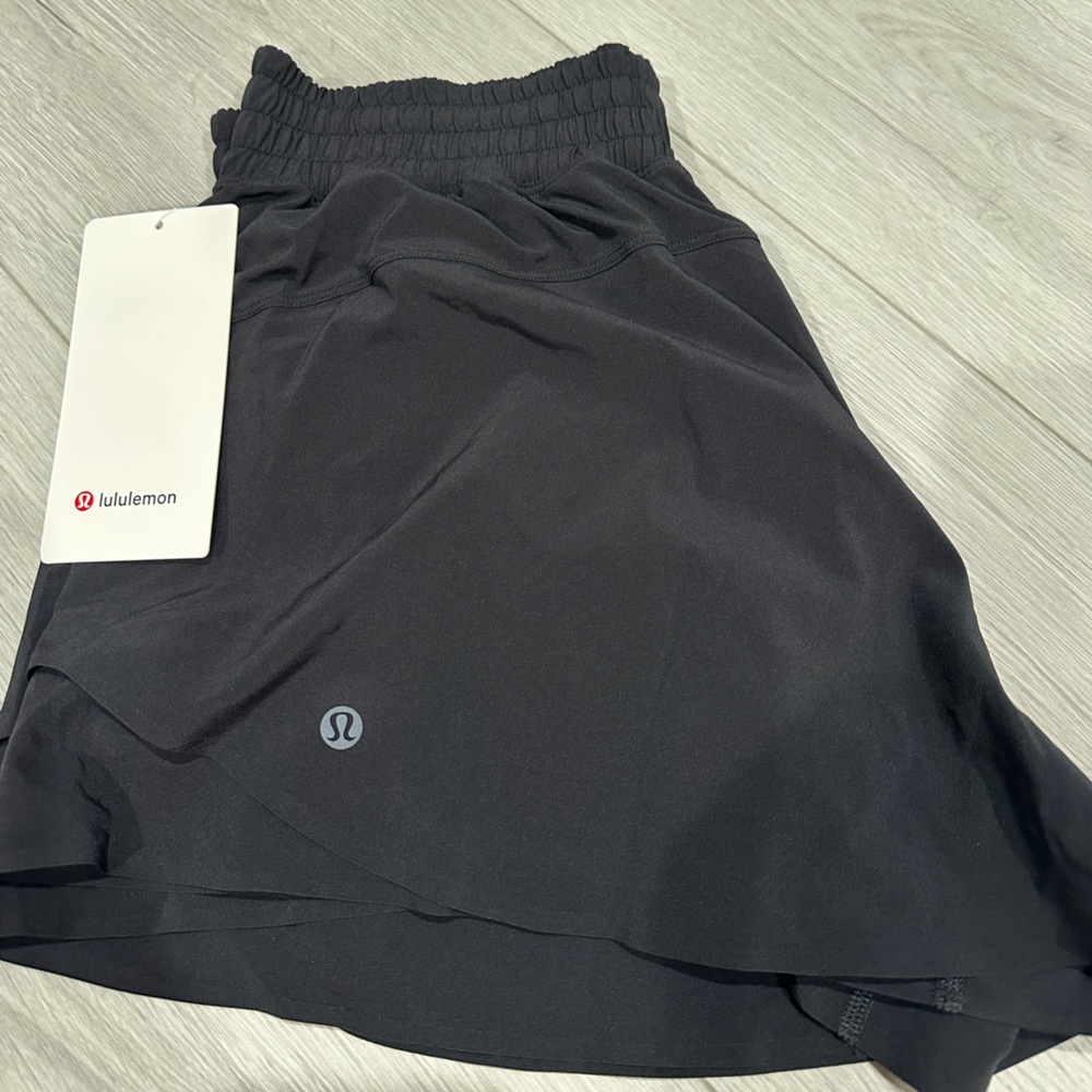 Lululemon short